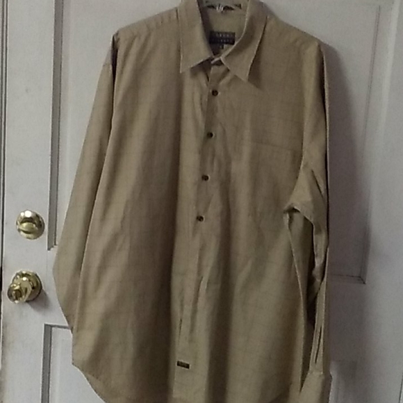 Shirts - Picture 4 of 10